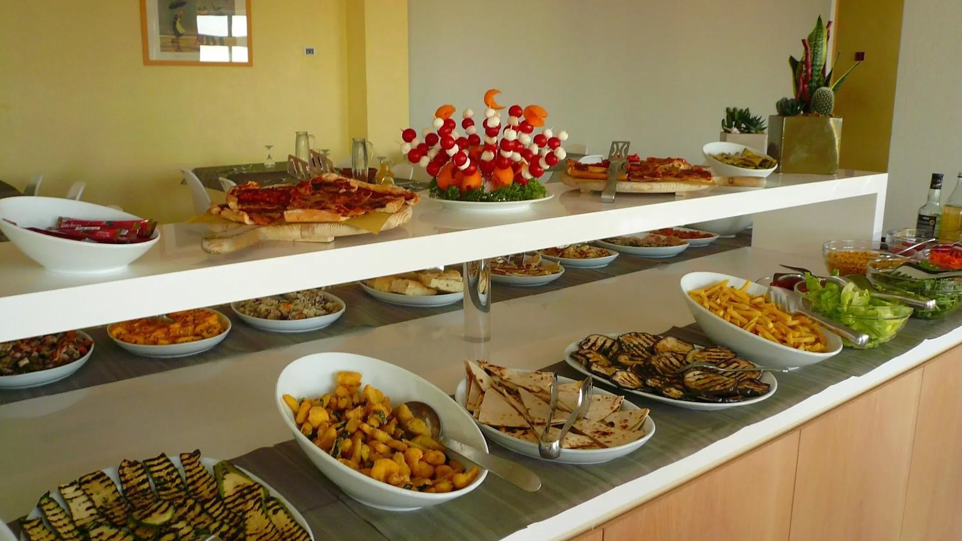 ***  Hotel Iones Rimini Italy